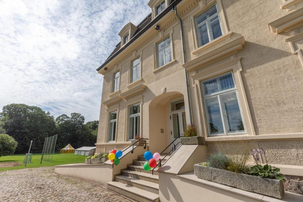 Familienhotel Schloss Leizen Bioverpflegung 외부 사진