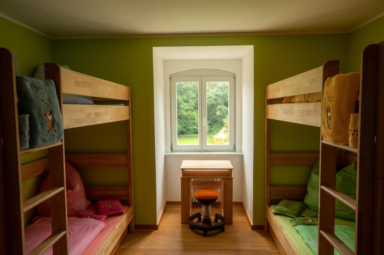 Familienhotel Schloss Leizen Bioverpflegung 외부 사진