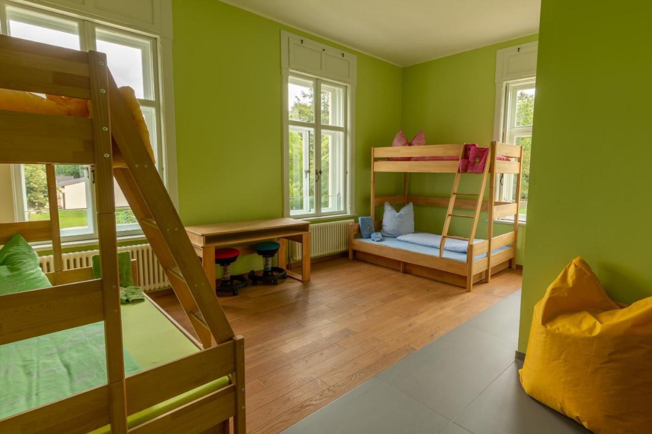 Familienhotel Schloss Leizen Bioverpflegung 외부 사진