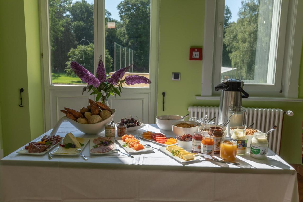 Familienhotel Schloss Leizen Bioverpflegung 외부 사진