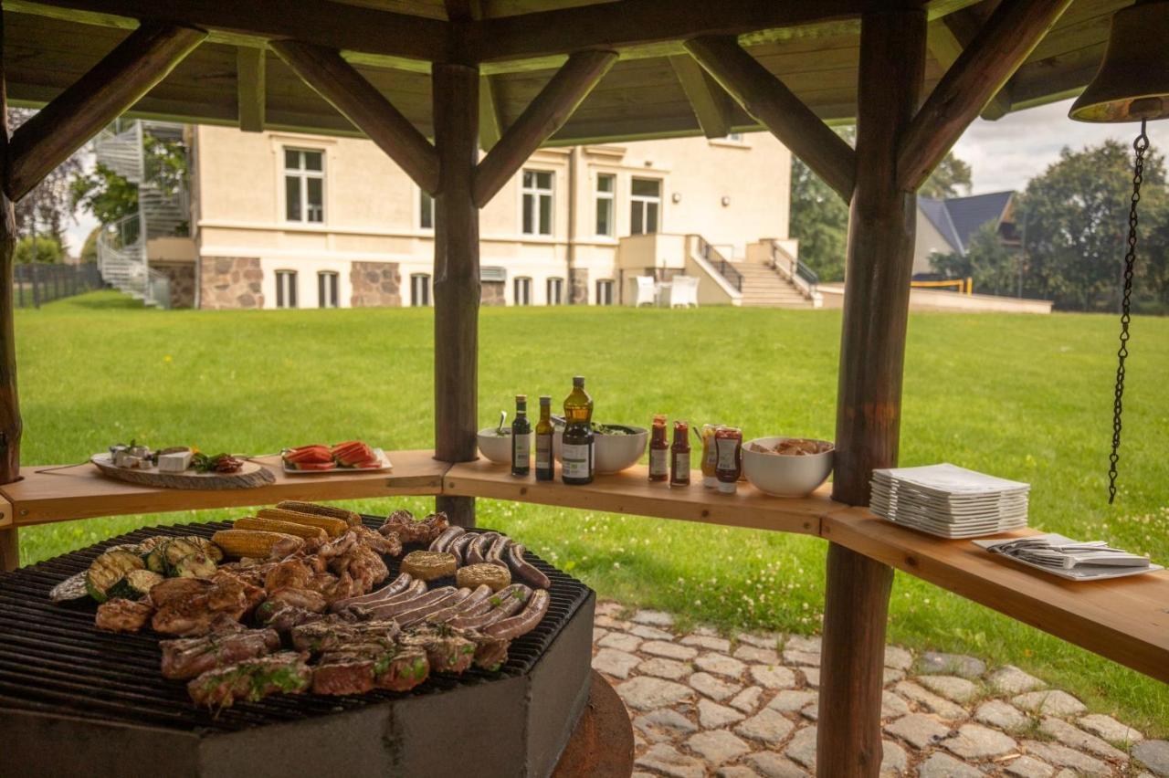 Familienhotel Schloss Leizen Bioverpflegung 외부 사진