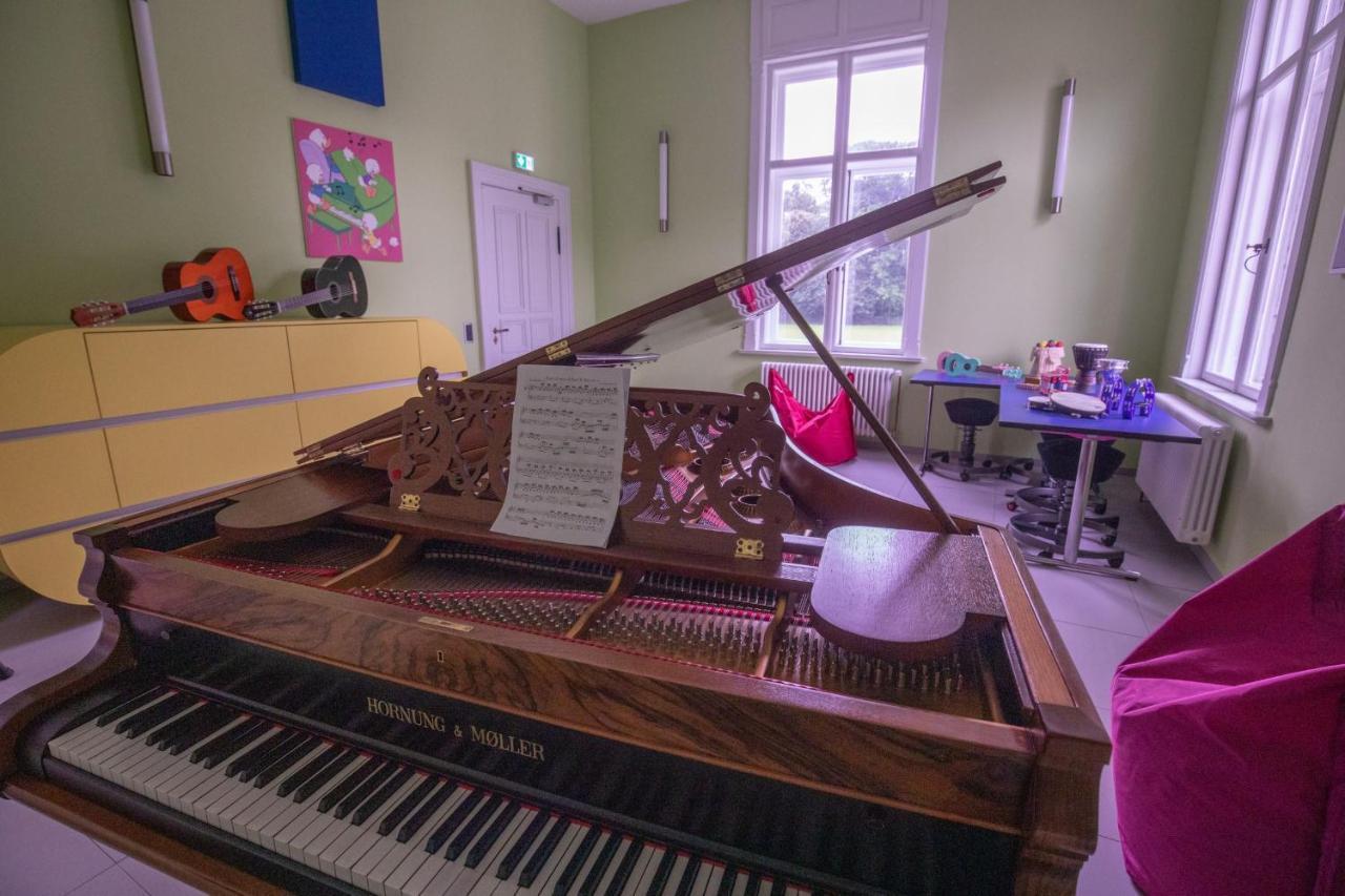 Familienhotel Schloss Leizen Bioverpflegung 외부 사진